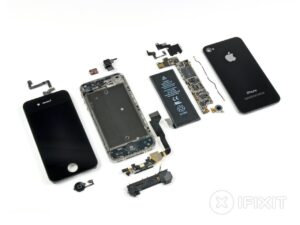 Repairing Your iPhone 4: Professional Help or DIY?