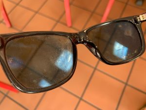 DIY Scratch Repair for Eyeglasses: Baking Soda Method