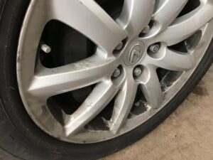 Fixing Peeling Hubcaps: DIY Solutions and Insights