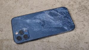 Is It Worth Repairing Your iPhone?